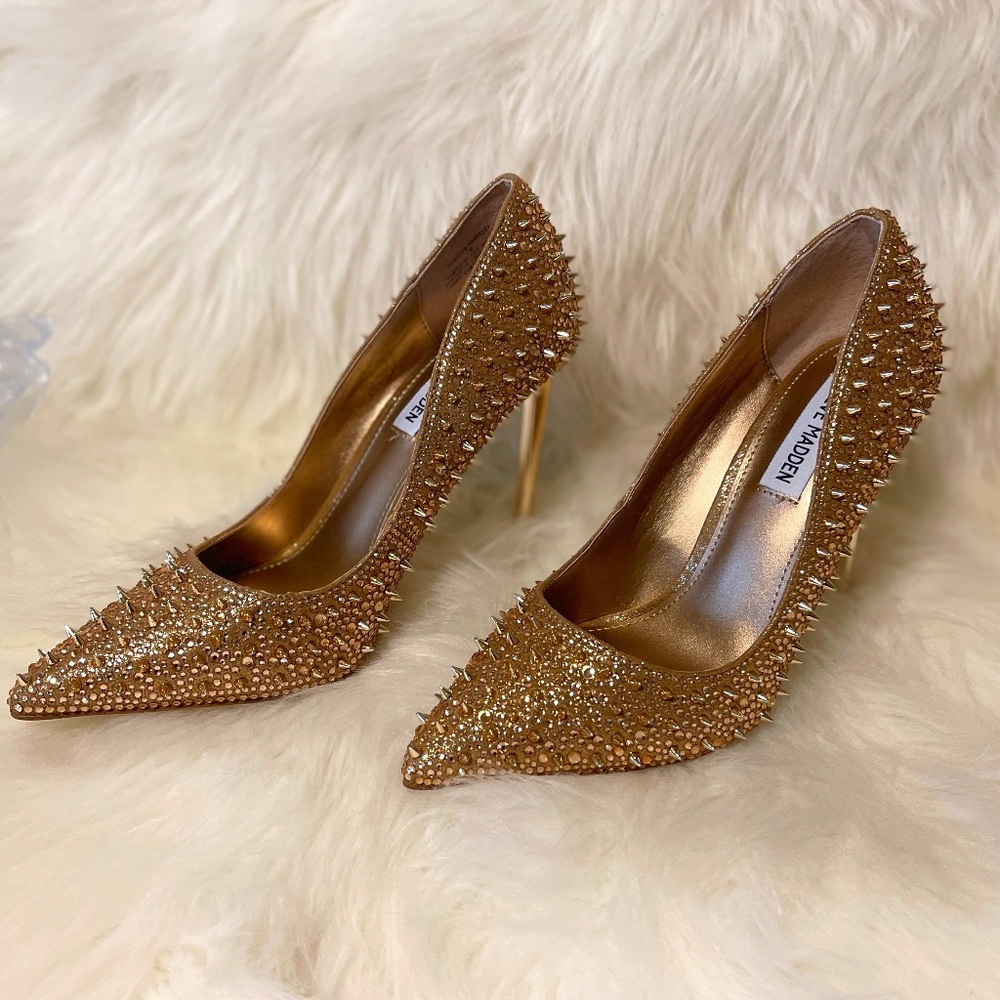 Steve Madden Various Rose Gold Pumps size 7